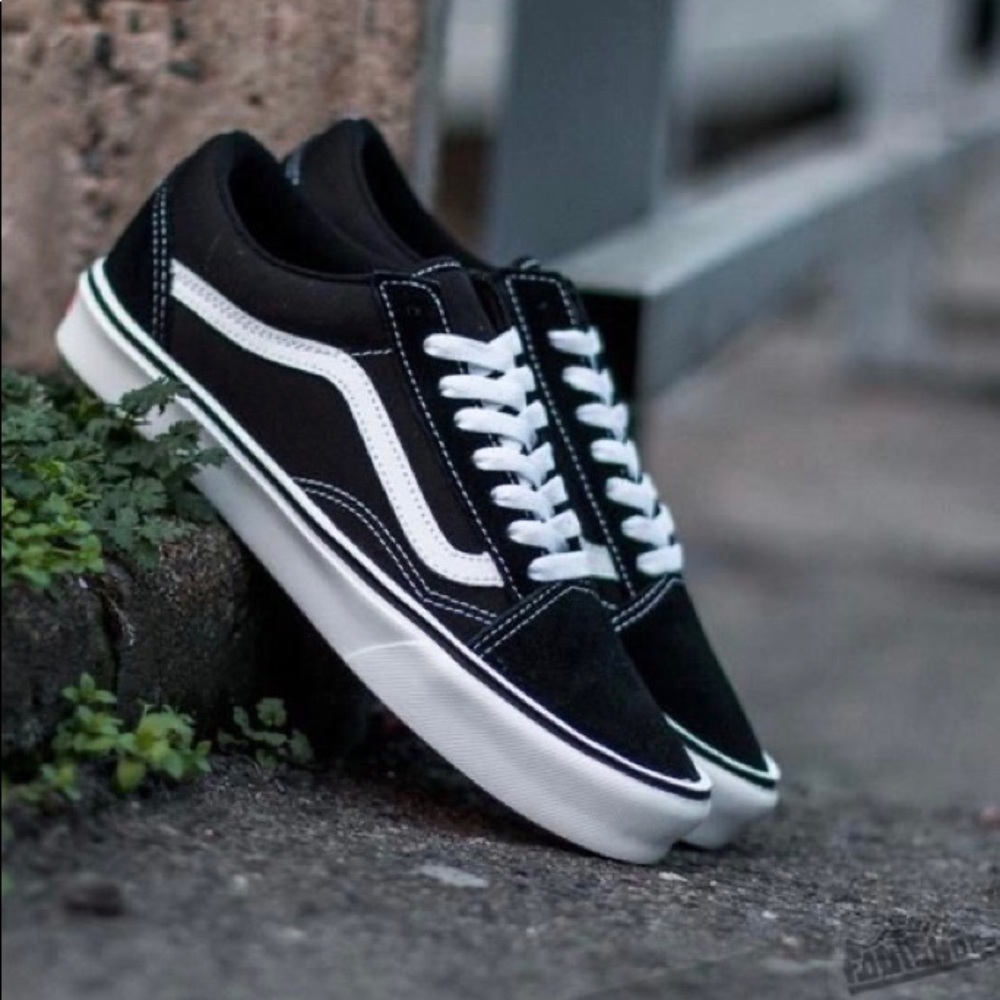 Old skool black vans